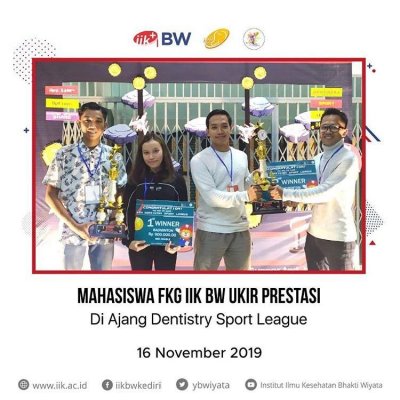 UKM Badminton IIK Bhakta saat menjuarai event di Universitas Brawijaya